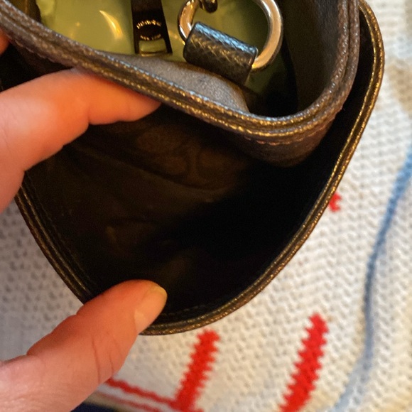 Coach diaper bag with adjustable and removable shoulder strap - Picture 10 of 15